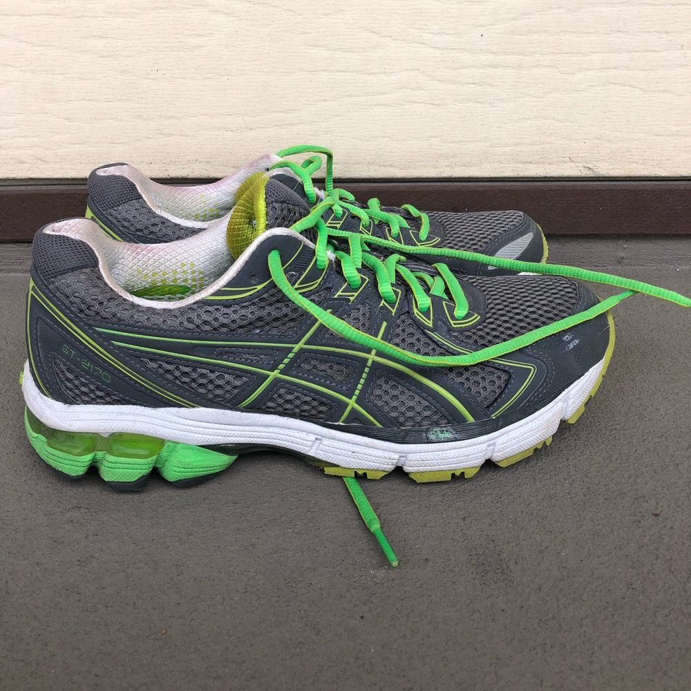 ASICS Women’s Gel-Kayano 8.5 running shoes